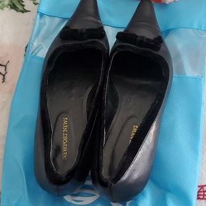 Casual woman shoes